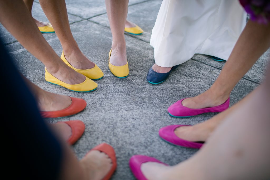 Union Station Tacoma Wedding || Photo: Genesa Richards Photography ||Tieks!