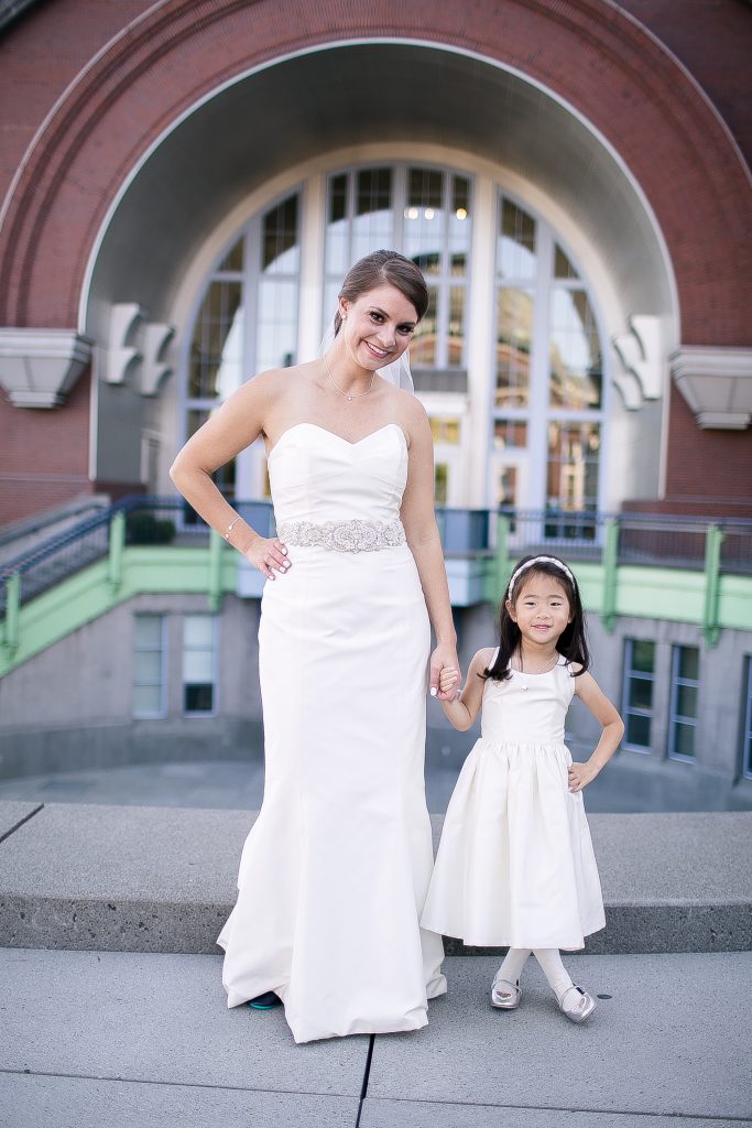 Union Station Tacoma Wedding || Photo: Genesa Richards Photography ||Bride & Flower Girl