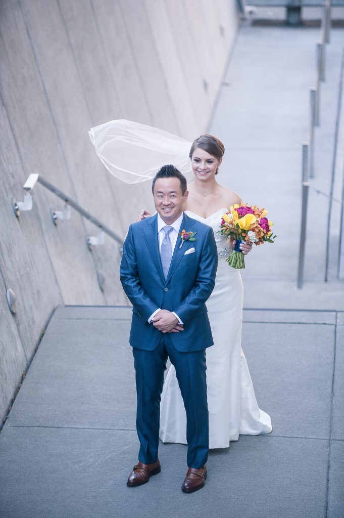 Union Station Tacoma Wedding || Photo: Genesa Richards Photography ||First Look Downtown Tacoma