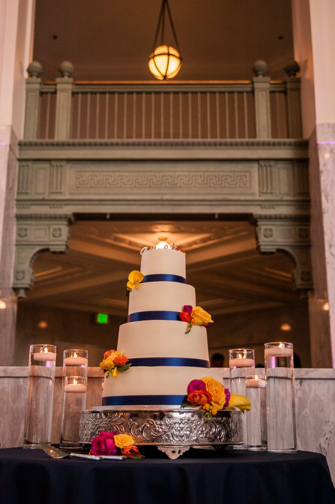 Union Station Wedding || Photo: Genesa Richards Photography ||Corina Bakery Cake