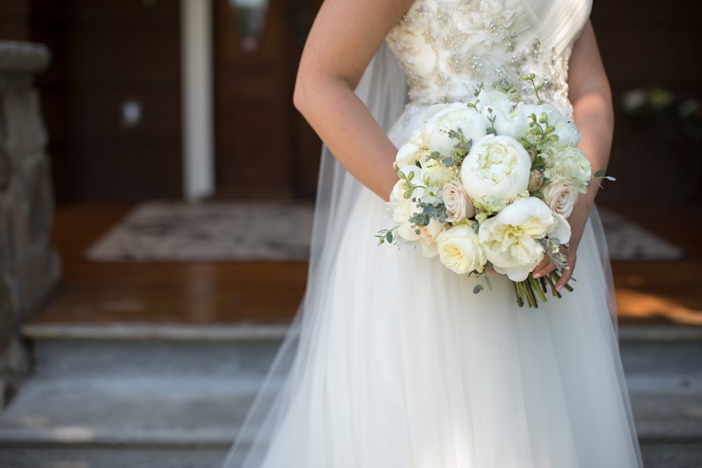 Peony & Rose Bridal Bouquet at Laurel Creek Manor.  Bouquet by Jen's Blossoms