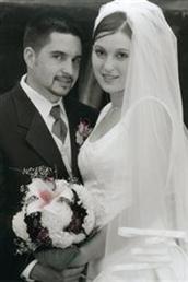 Floral arrangements and photos copyright � Jen's Blossoms 2004