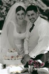 Floral arrangements and photos copyright � Jen's Blossoms 2004