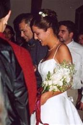 Floral arrangements and photos copyright � Jen's Blossoms 2004
