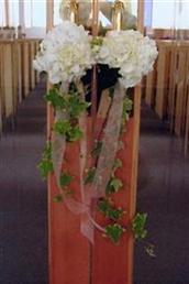 Floral arrangements and photos copyright � Jen's Blossoms 2004