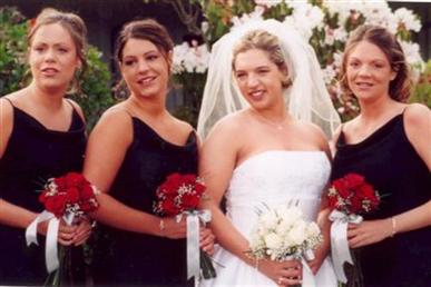 Floral arrangements and photos copyright � Jen's Blossoms 2004